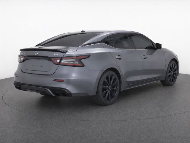 Used 2021 Nissan Maxima SR w/ Sport Mat Group FWD image 3