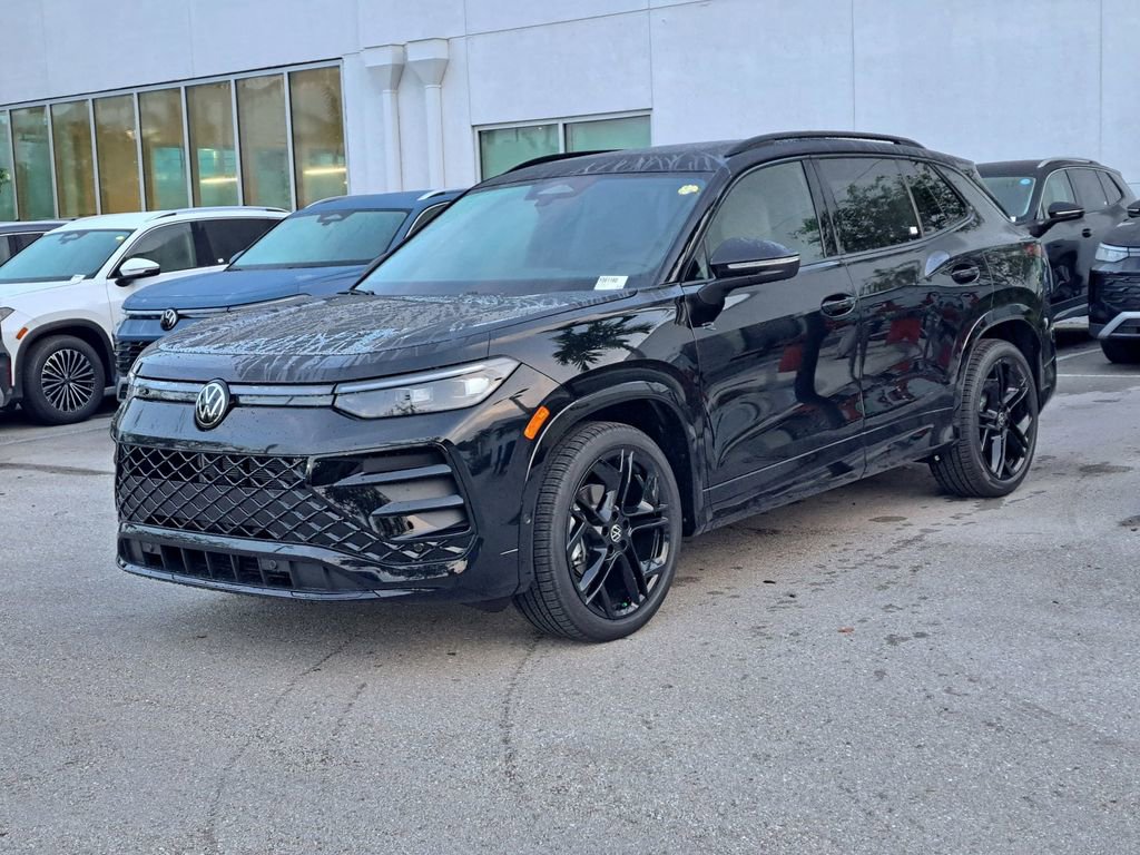 New 2026 Volkswagen Tiguan SE R-Line image 3