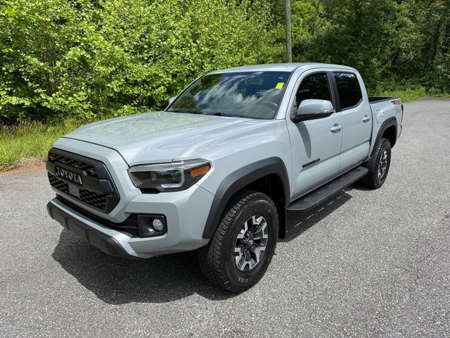 Used 2019 Toyota Tacoma TRD Off-Road AWD/4WD image 2
