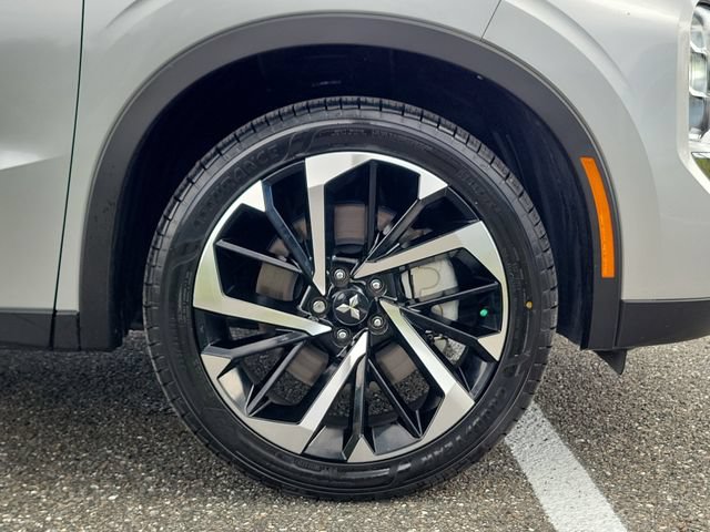 Used 2024 Mitsubishi Outlander SE FWD image 6