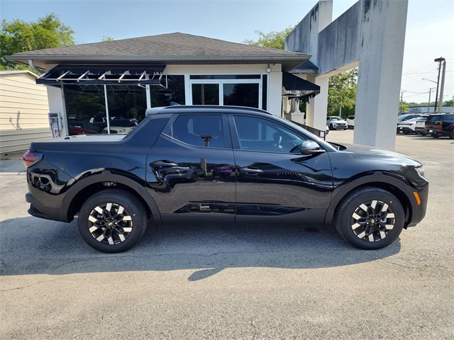 New 2025 Hyundai Santa Cruz SEL image 2