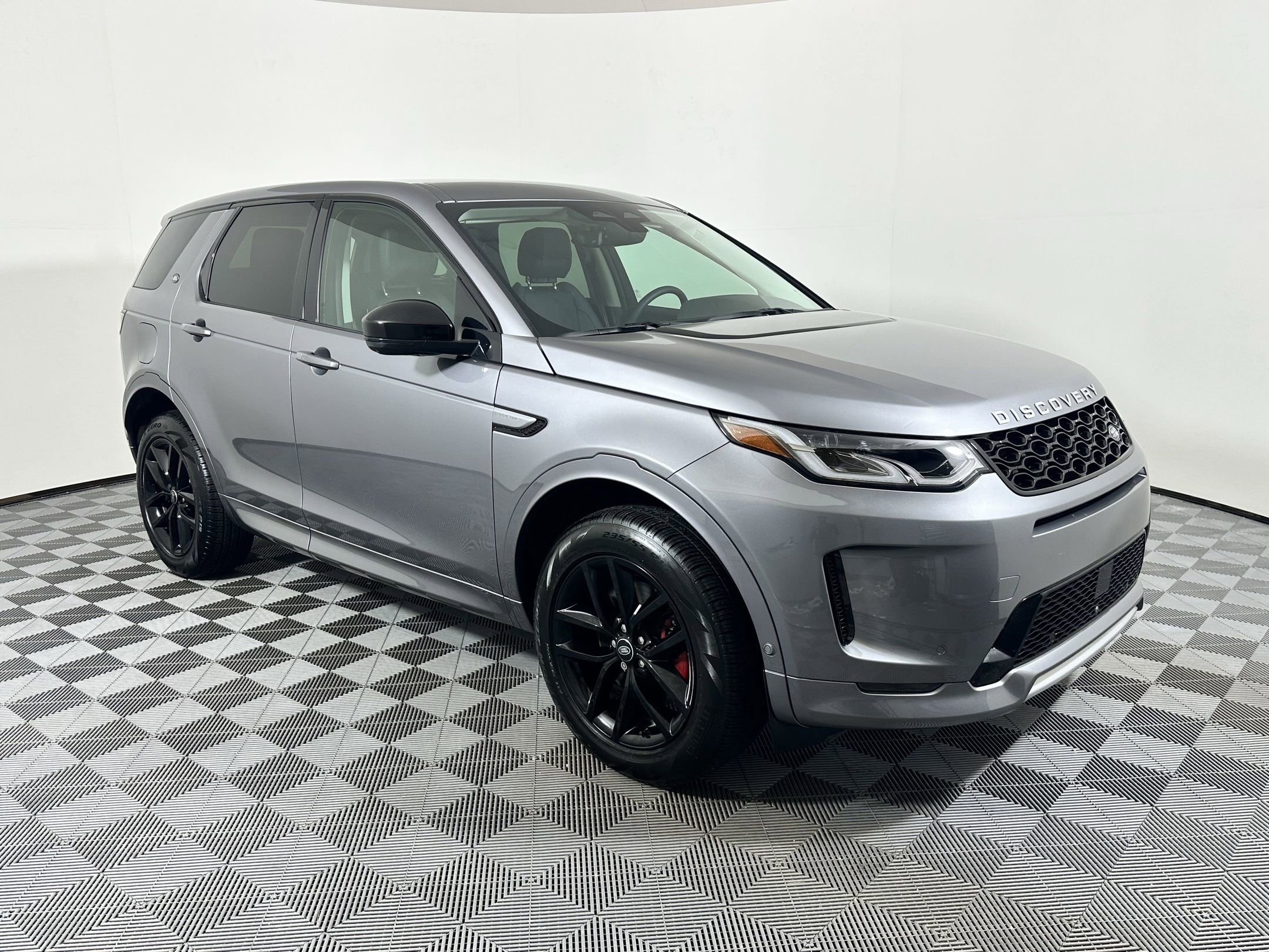 Certified 2025 Land Rover Discovery Sport S image 7