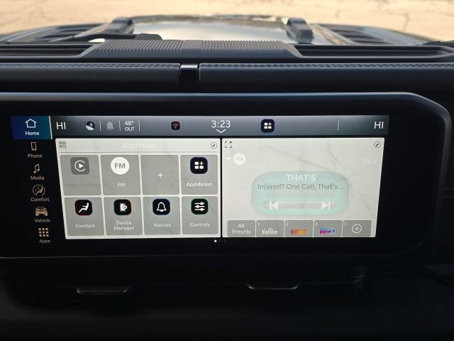 Used 2025 Jeep Gladiator Rubicon AWD/4WD image 28