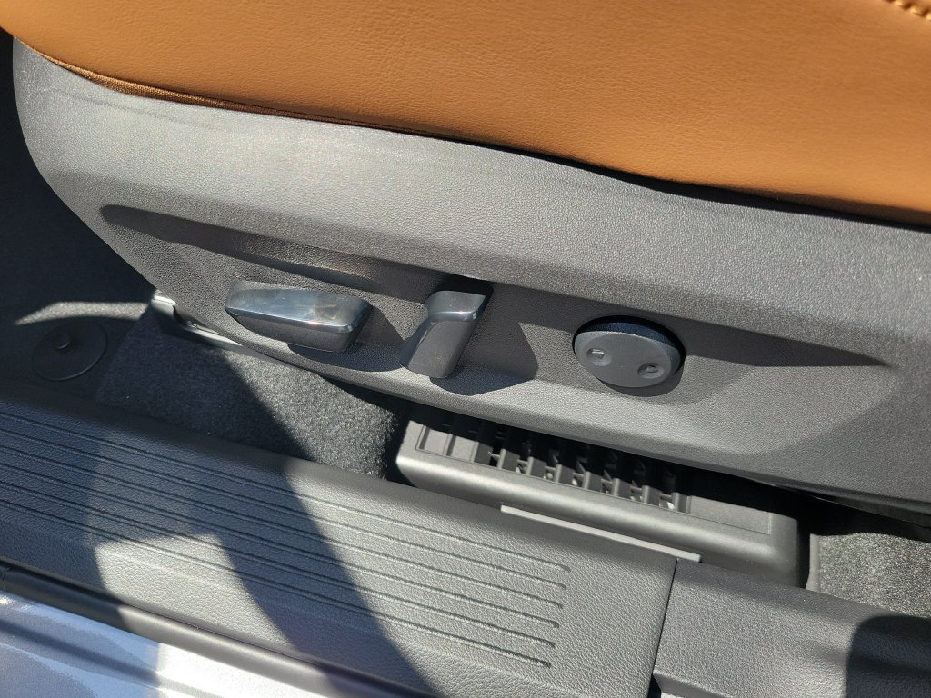New 2026 Nissan Rogue Platinum AWD/4WD image 17