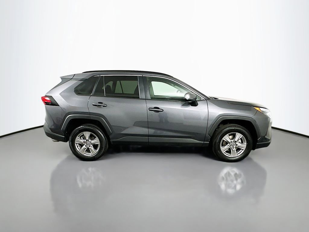 Used 2025 Toyota RAV4 XLE image 4