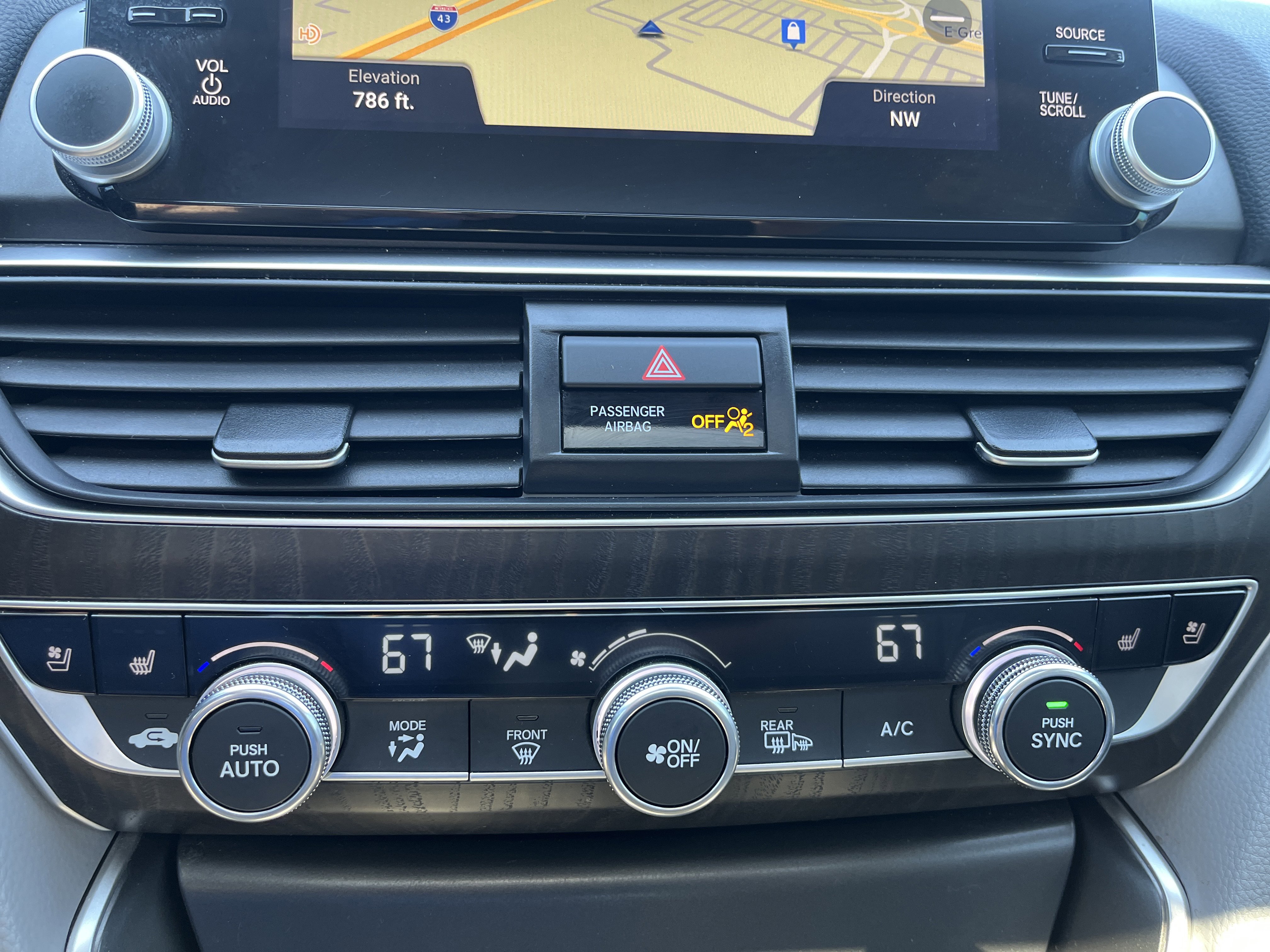 Used 2020 Honda Accord Touring image 29