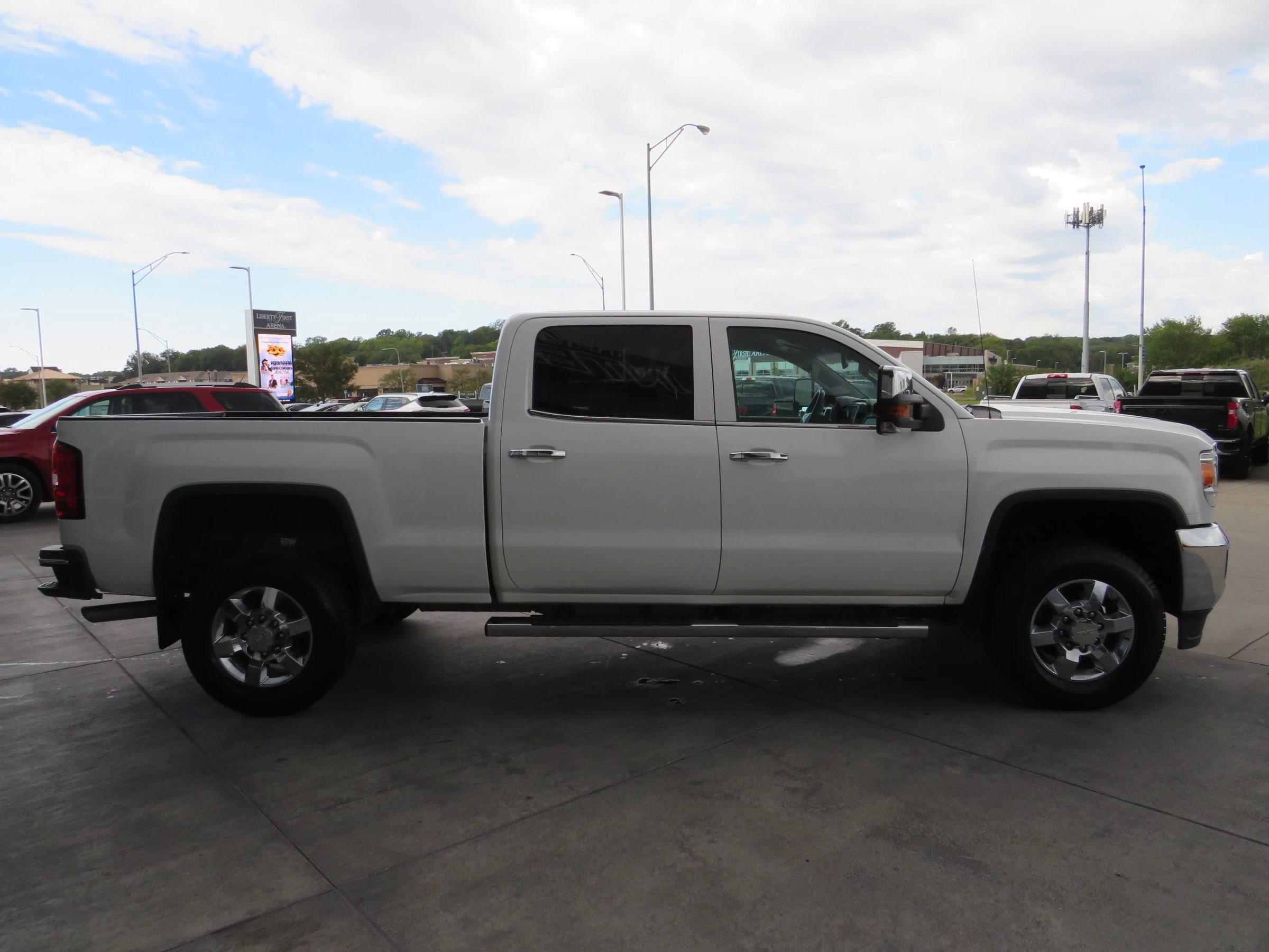 Used 2015 GMC Sierra 3500 SLT AWD/4WD image 8