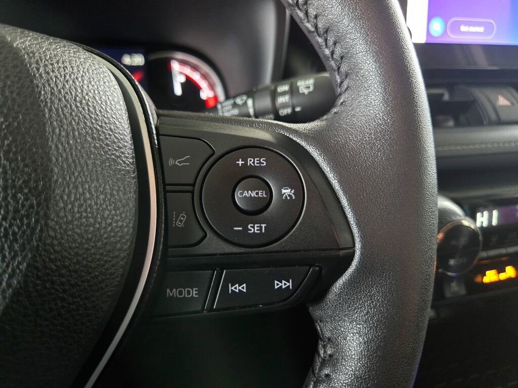 Used 2024 Toyota RAV4 XLE w/ Convenience Package image 19