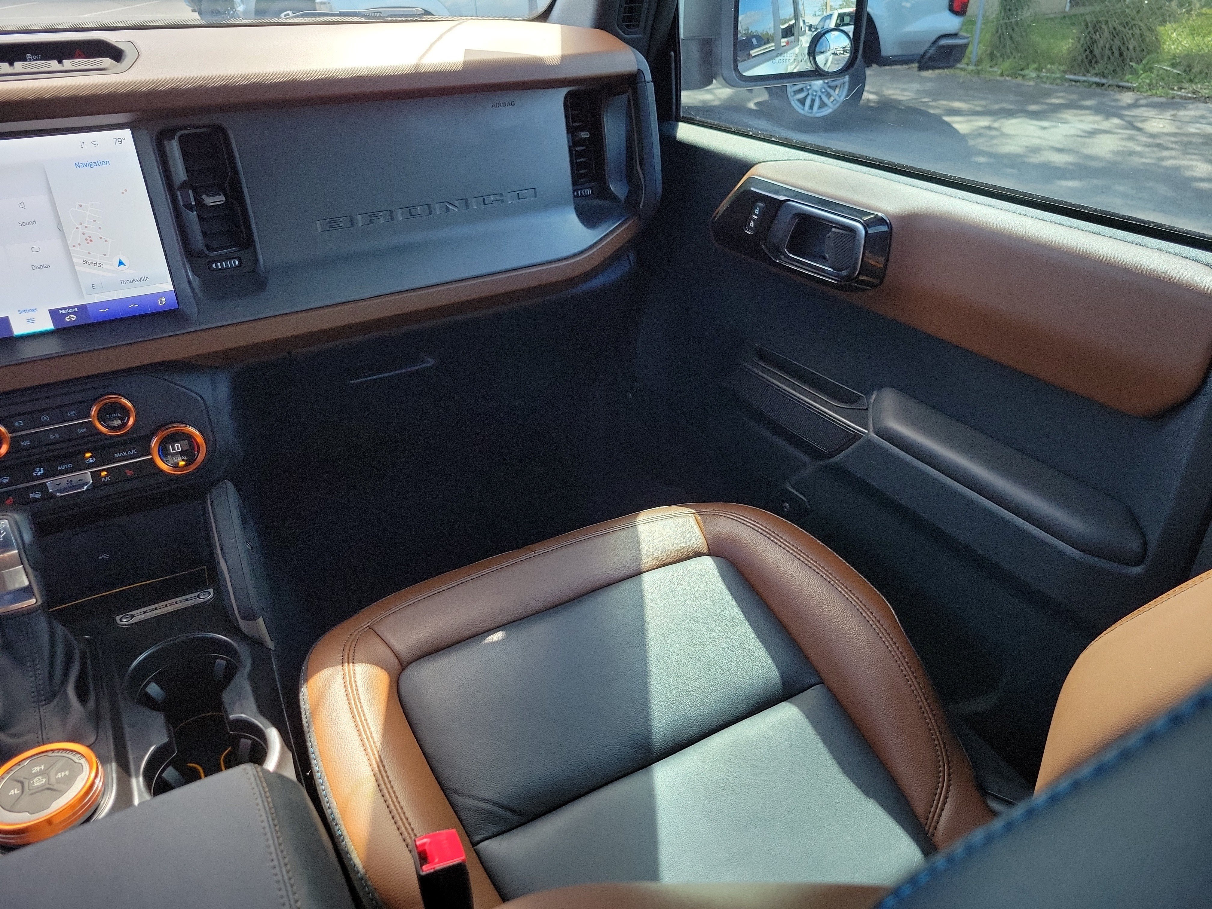 Used 2024 Ford Bronco Outer Banks AWD/4WD image 76