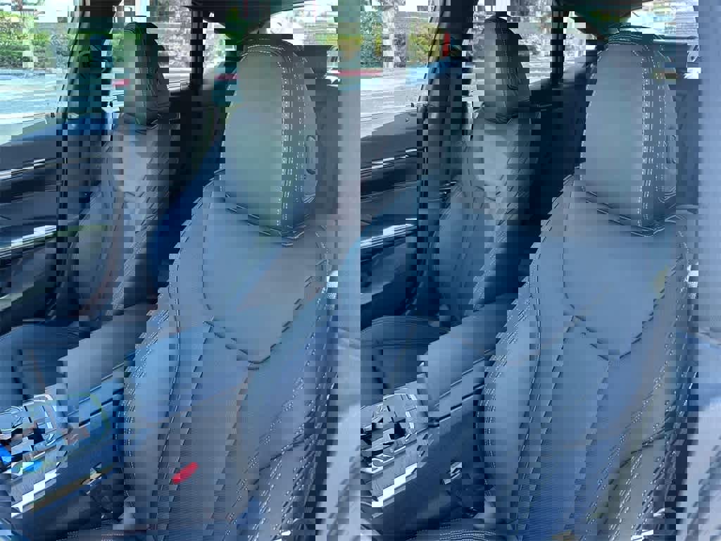 Used 2023 BMW i4 eDrive35 image 41