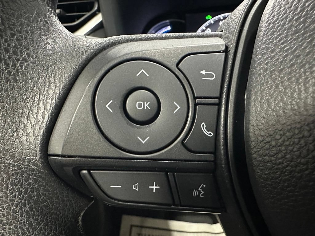 Used 2025 Toyota RAV4 LE AWD/4WD image 20