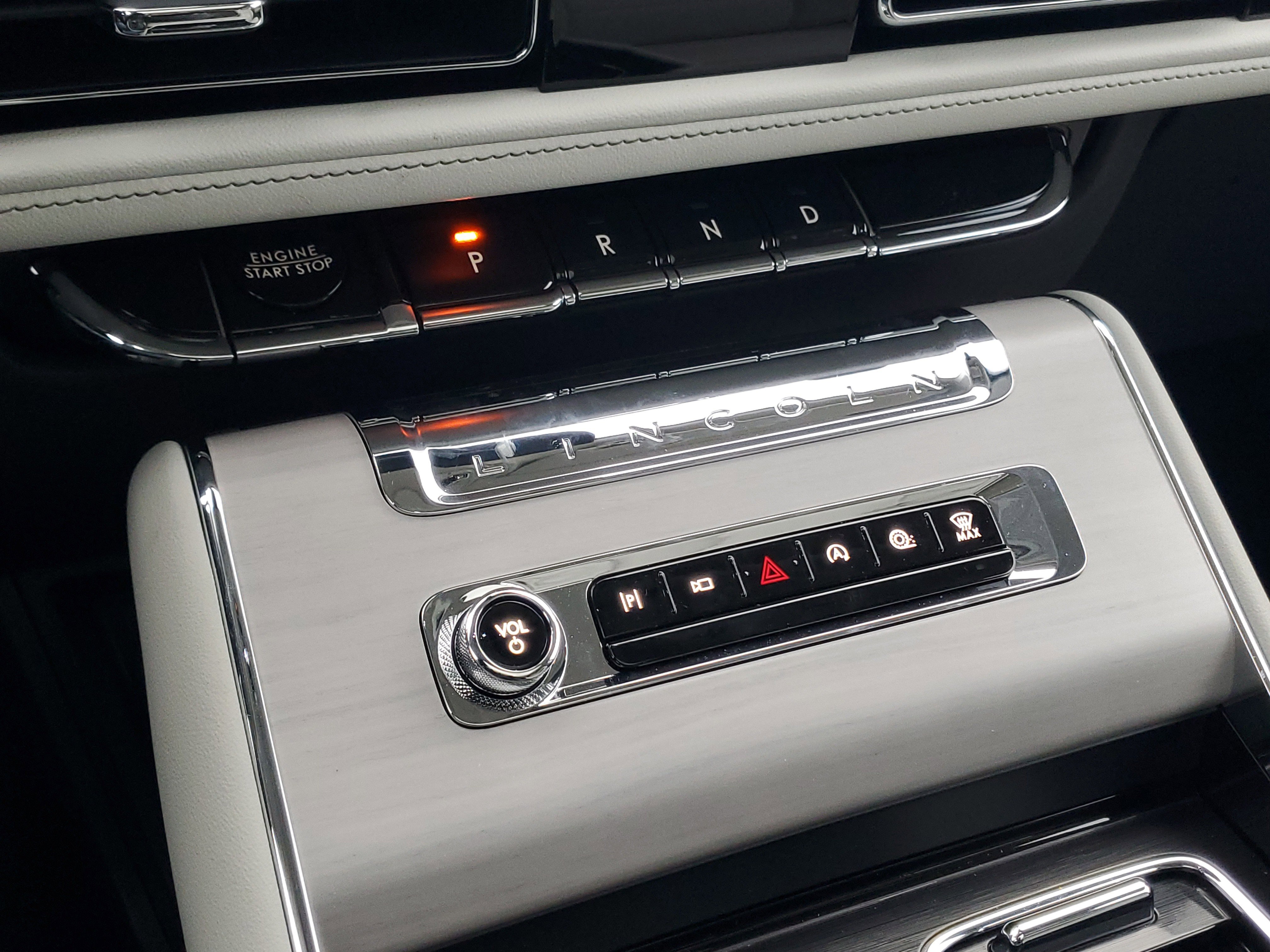 New 2025 Lincoln Aviator Reserve w/ Equipment Group 201A image 22