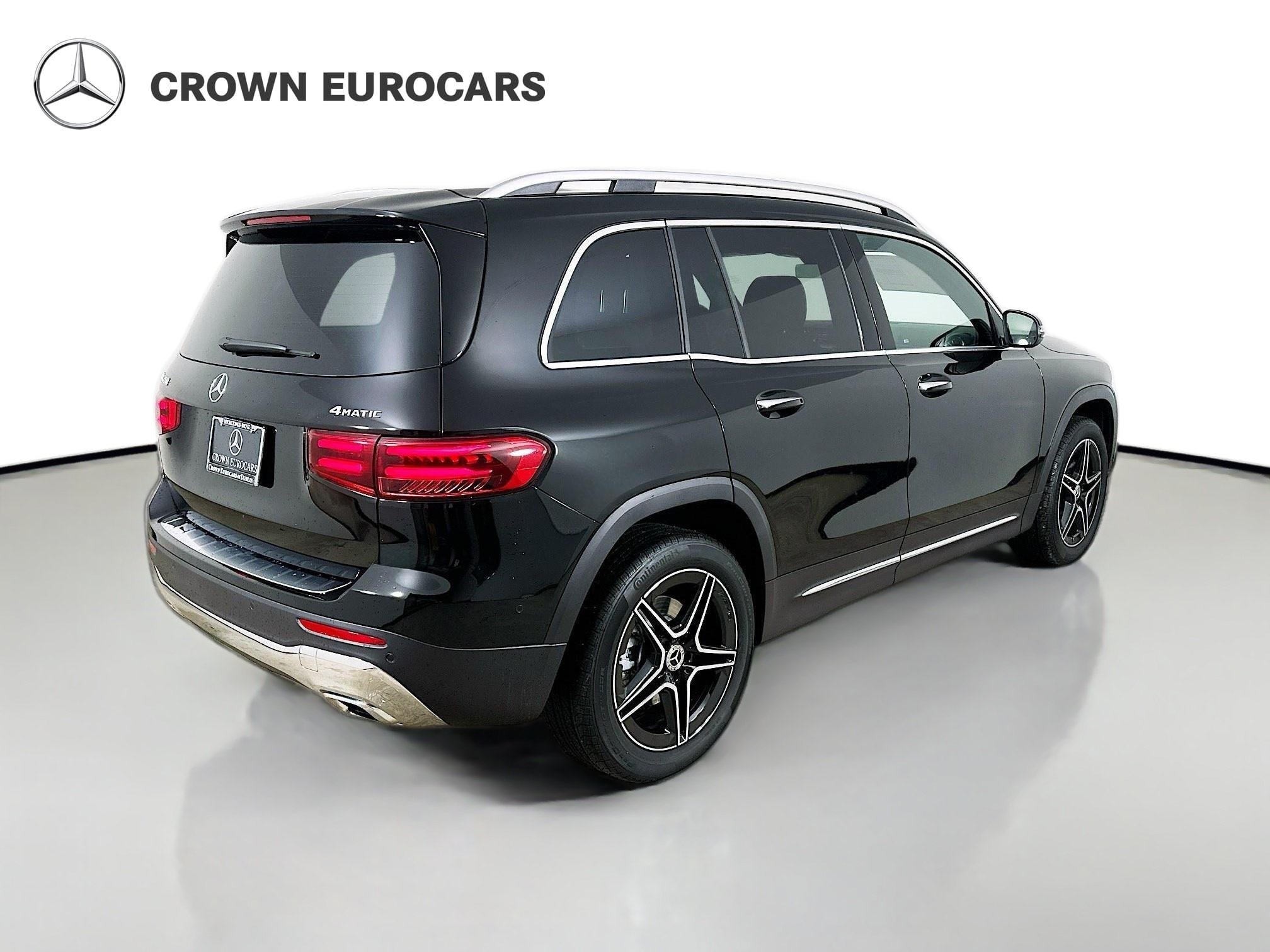 Used 2026 Mercedes-Benz GLB 250 4MATIC image 5