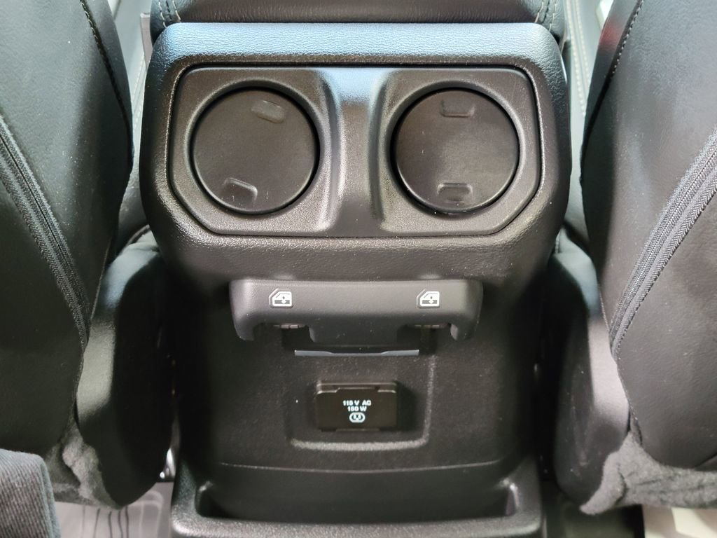 Used 2023 Jeep Wrangler Unlimited Sahara w/ Cold Weather Group image 19