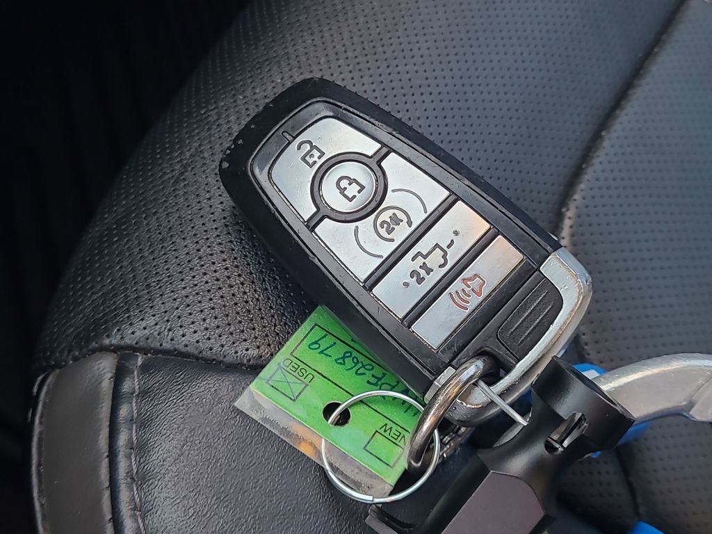 Used 2017 Ford F450 Platinum w/ Platinum Ultimate Package image 34