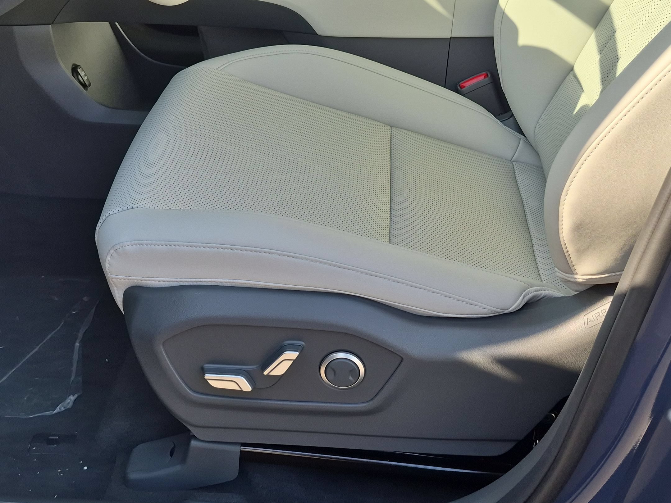 New 2026 Hyundai Santa Fe SEL FWD image 14
