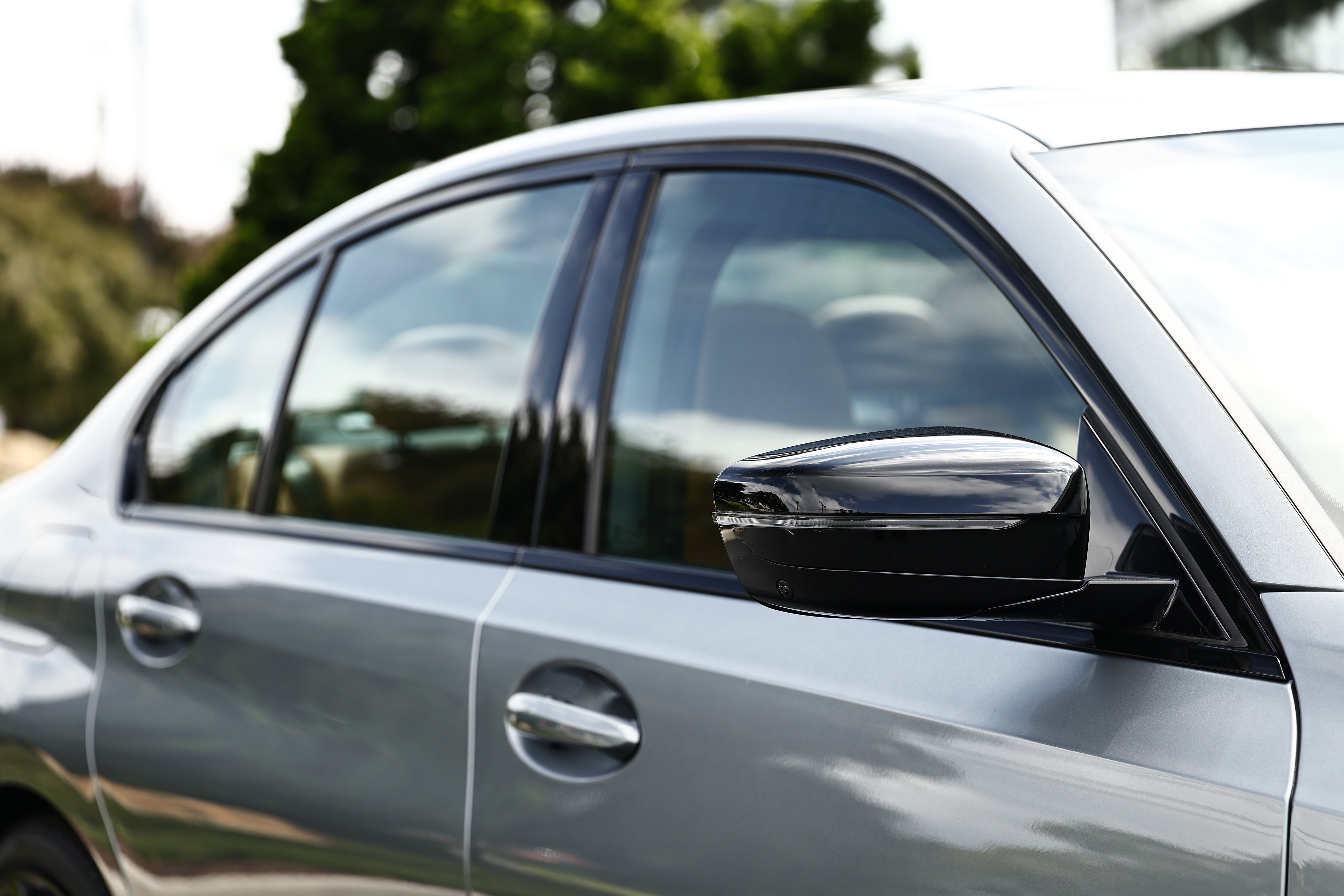 New 2026 BMW 330i Sedan RWD image 3