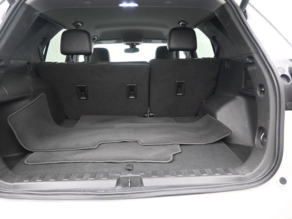 Used 2024 Chevrolet Equinox Premier FWD image 17