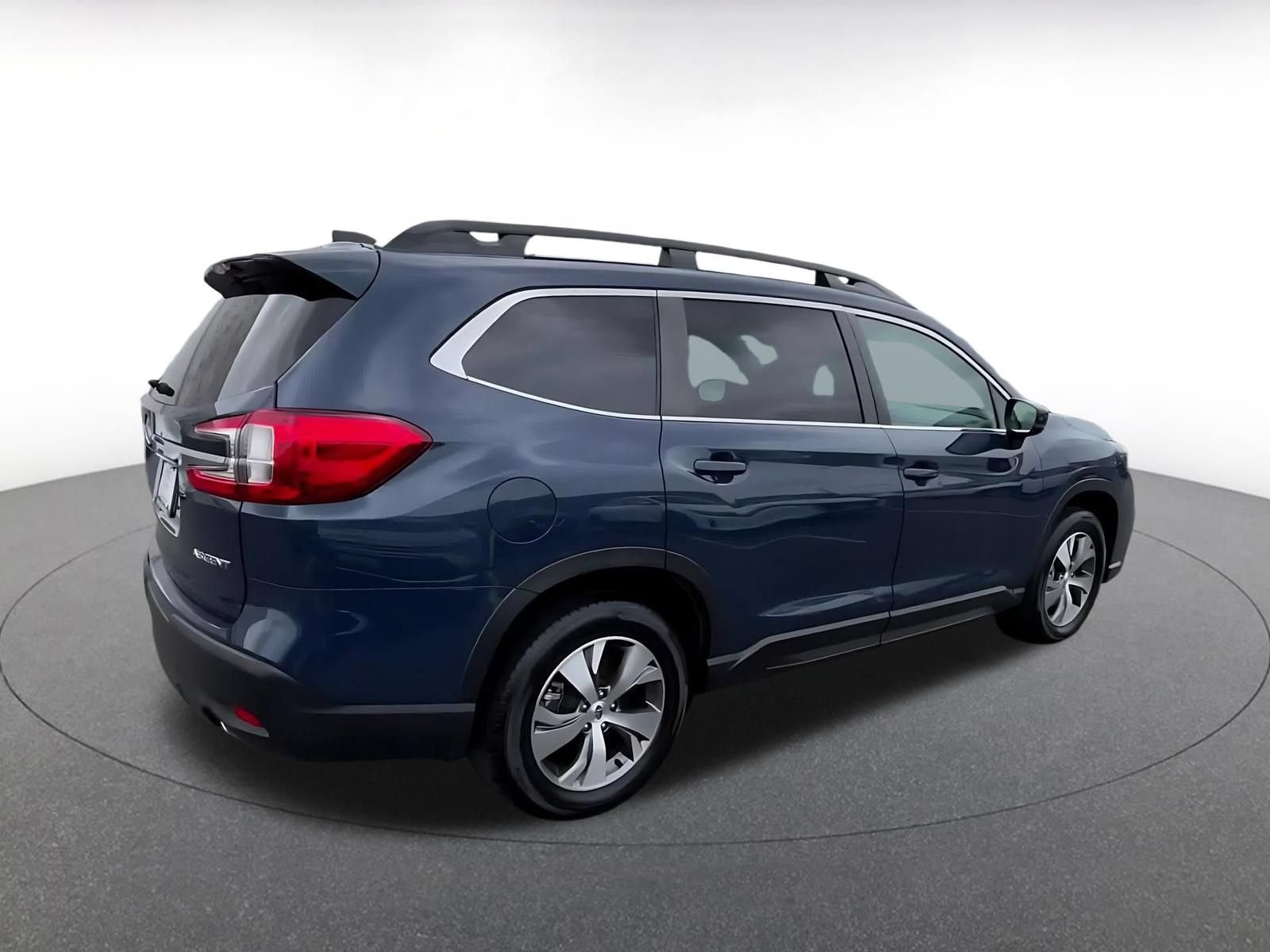 Used 2024 Subaru Ascent Premium w/ Convenience Package AWD/4WD image 13