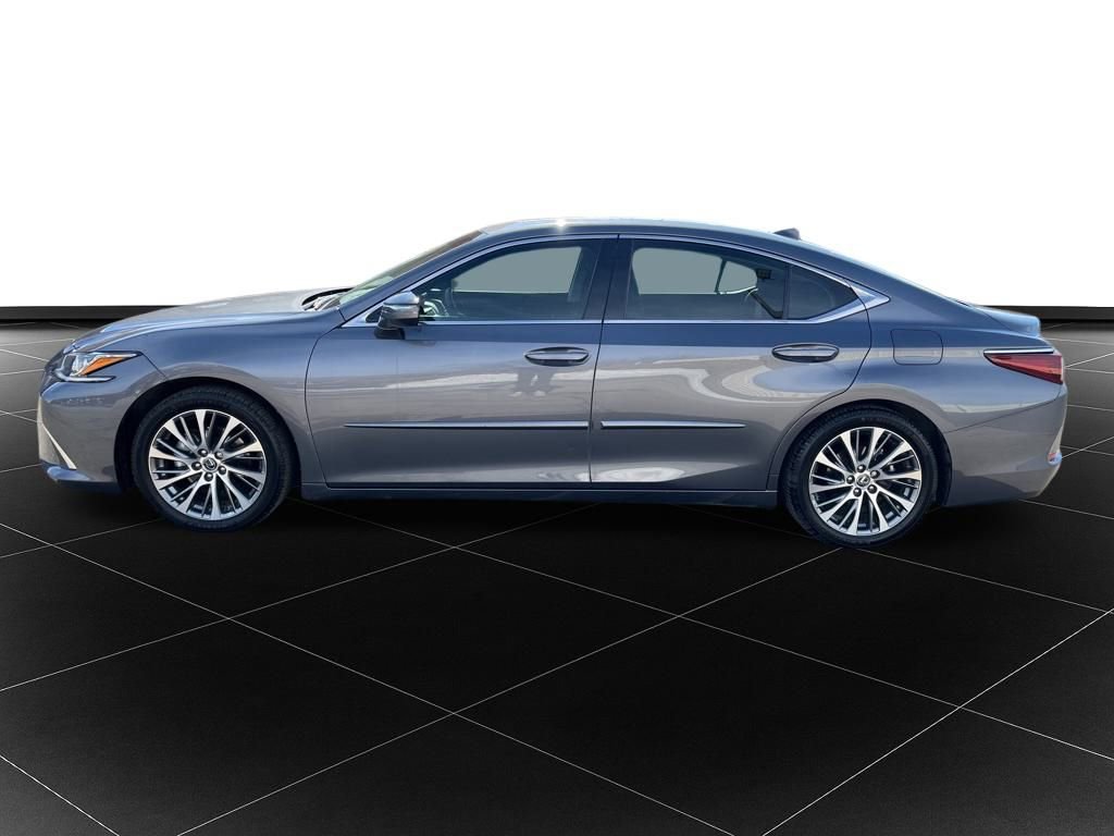 Used 2019 Lexus ES 350 Ultra Luxury image 2