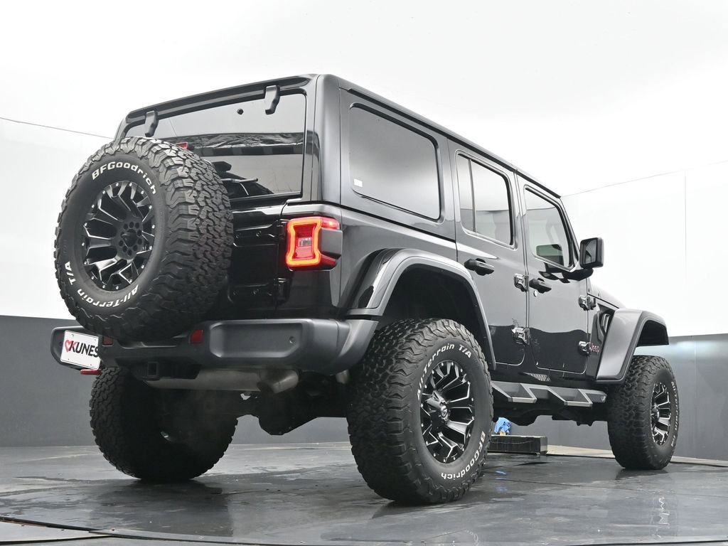 Used 2018 Jeep Wrangler Unlimited Rubicon w/ Dual Top Group AWD/4WD image 51
