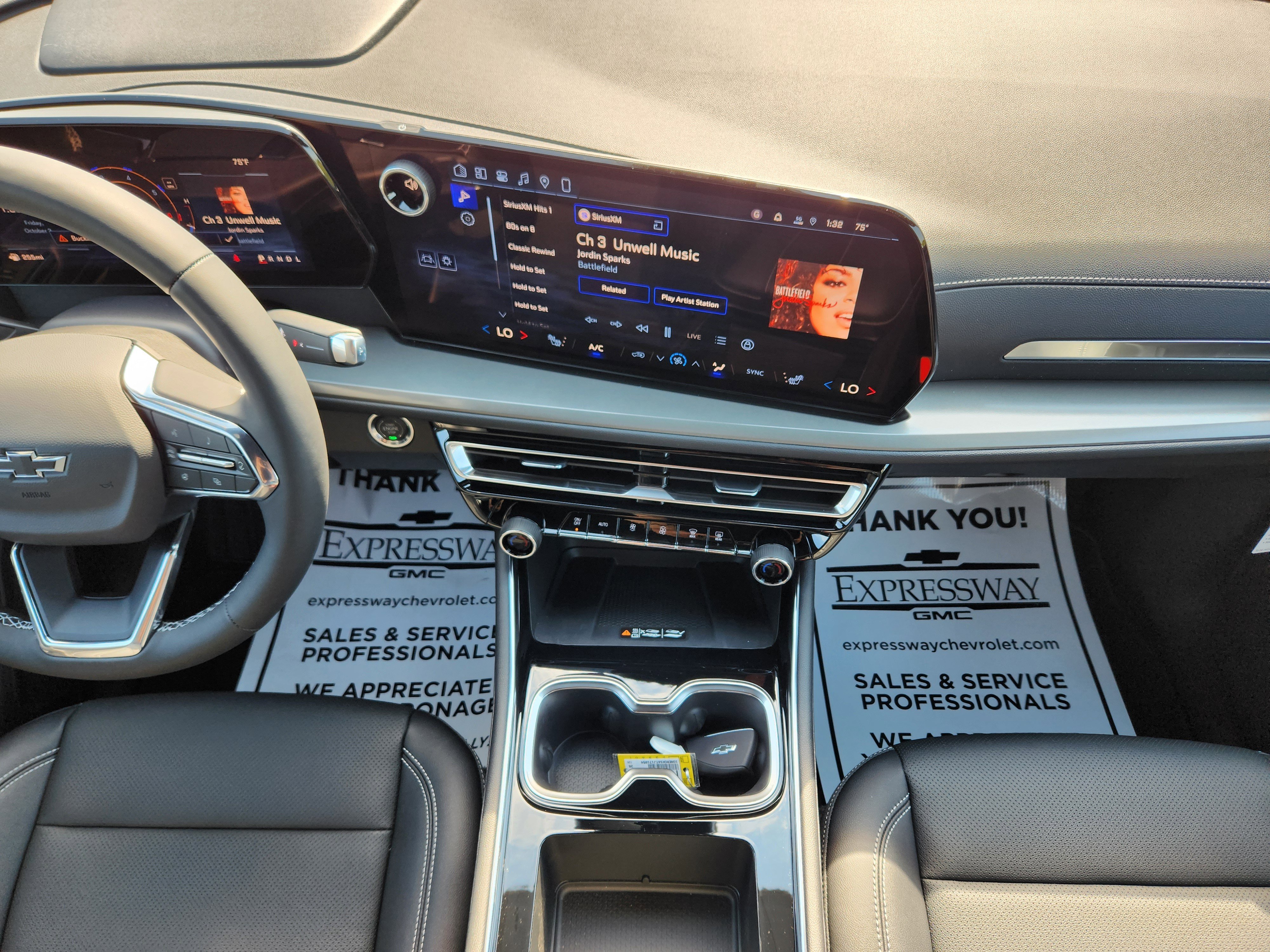 New 2026 Chevrolet Traverse LT w/ Midnight/Sport Edition image 11