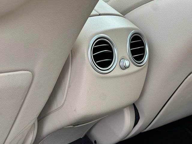 Used 2021 Mercedes-Benz GLC 300 4MATIC image 30
