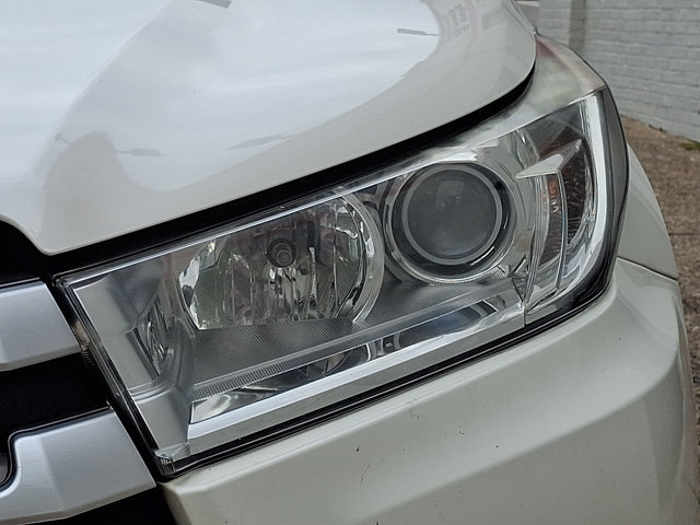 Used 2019 Toyota Highlander XLE AWD/4WD image 9