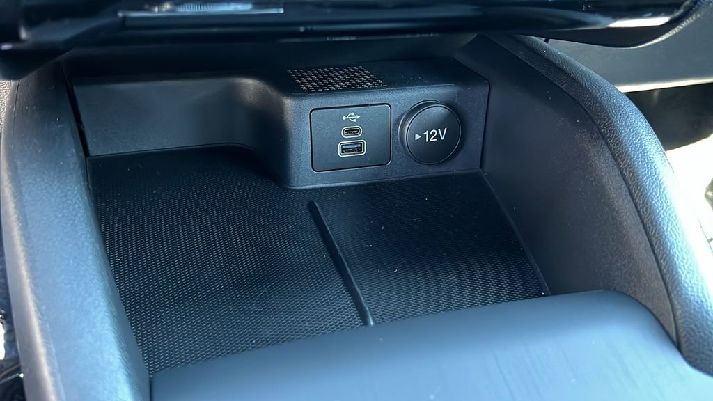 New 2025 Ford Escape ST-Line w/ Tech Pack #1 image 15