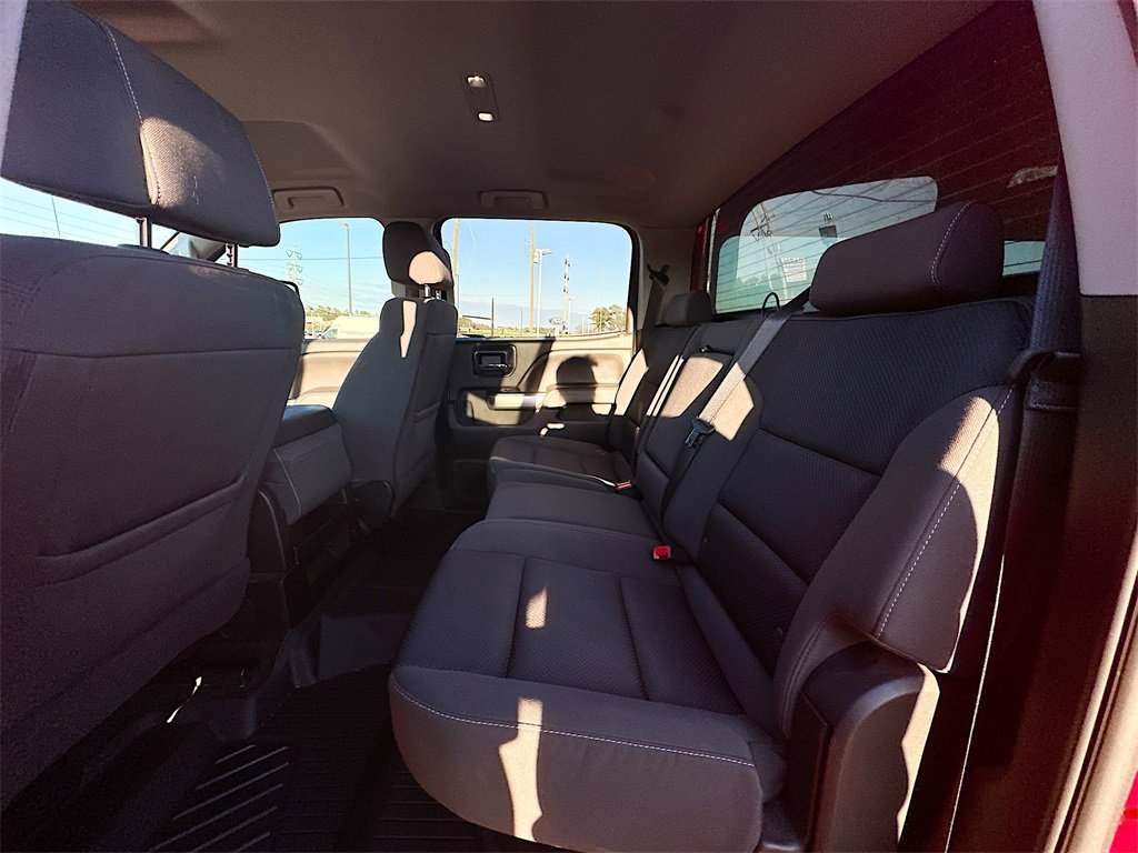 Used 2018 Chevrolet Silverado 1500 LT w/ All Star Edition image 16