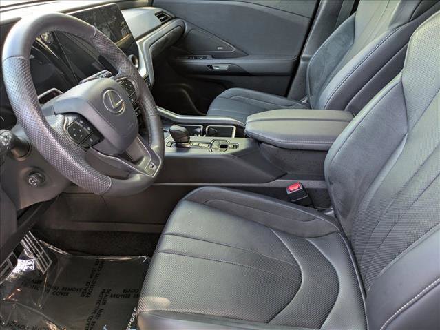 Certified 2025 Lexus TX 500h AWD w/ Technology Package image 15
