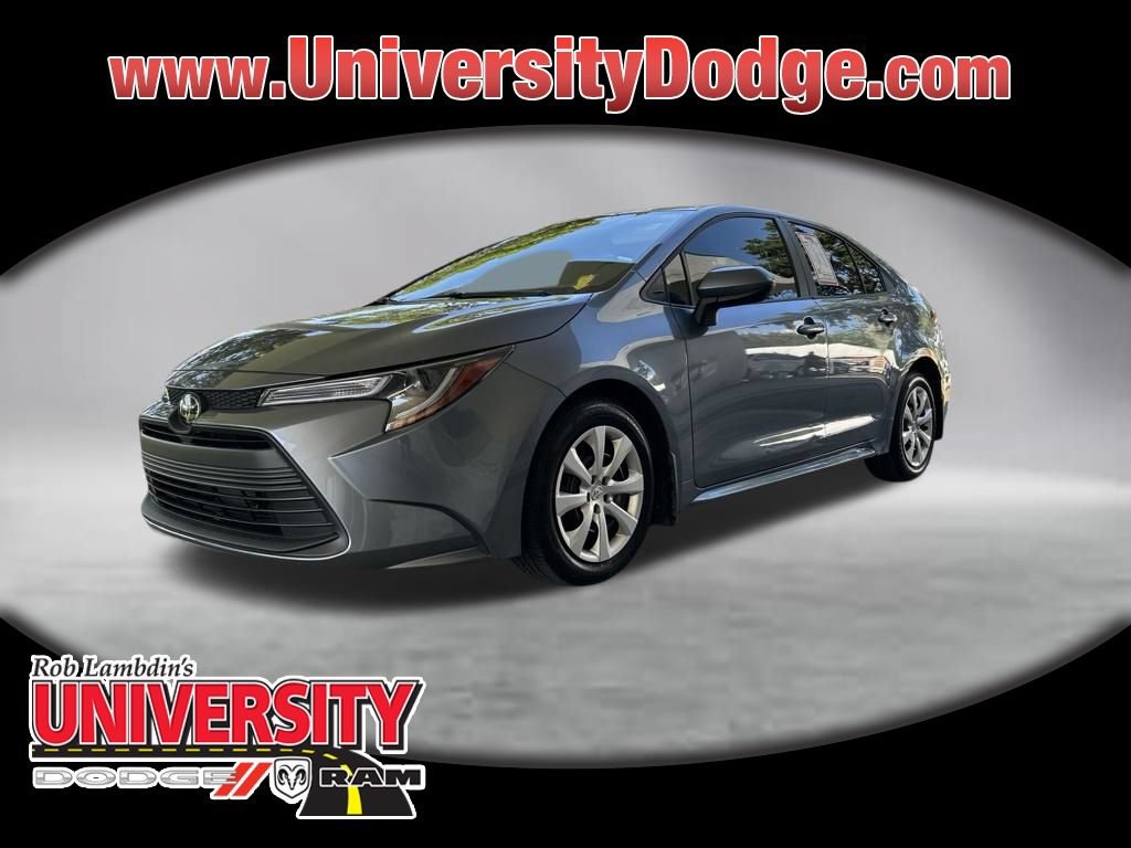 Used 2025 Toyota Corolla LE FWD image 1