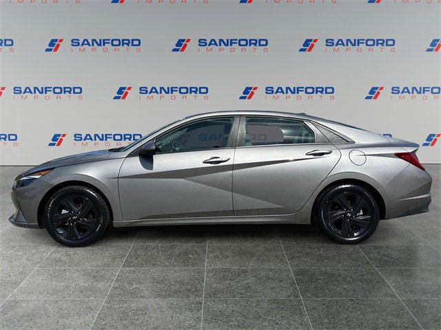 Used 2023 Hyundai Elantra Blue w/ Preferred Accessory Package image 2