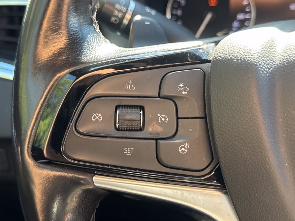 Used 2022 Buick Enclave Premium FWD image 28