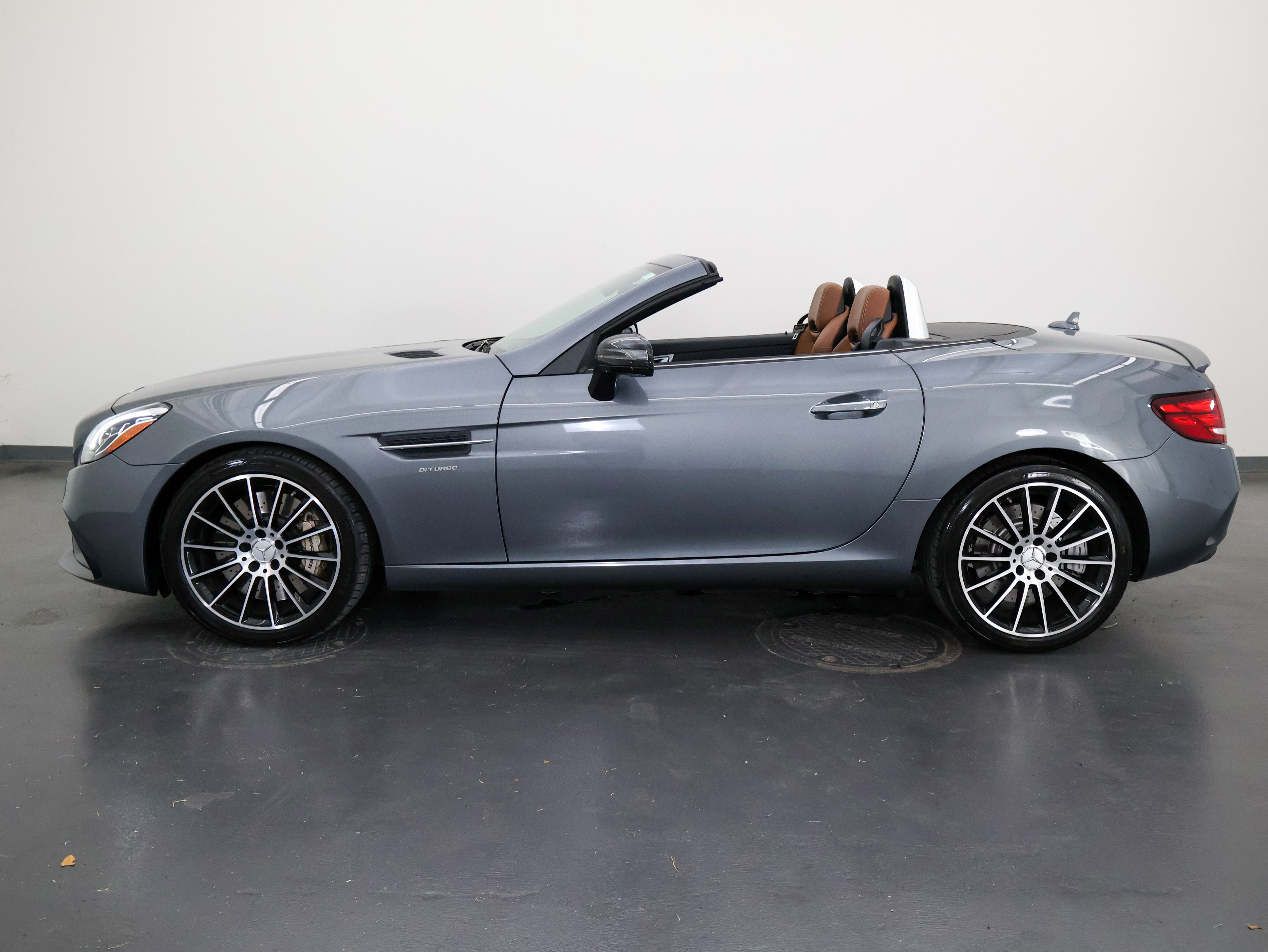 Used 2019 Mercedes-Benz SLC 43 AMG image 7