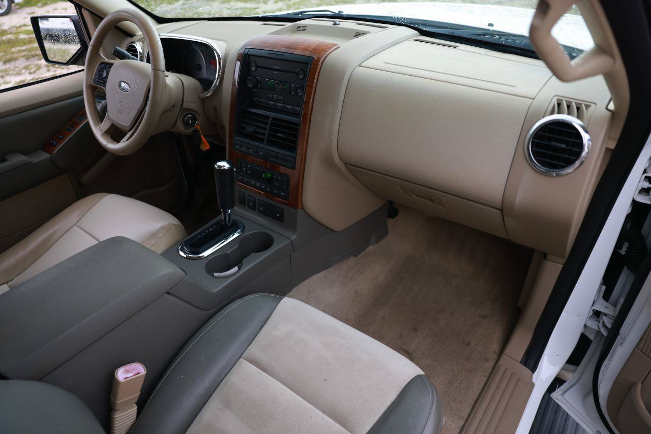 Used 2007 Ford Explorer Eddie Bauer RWD image 18