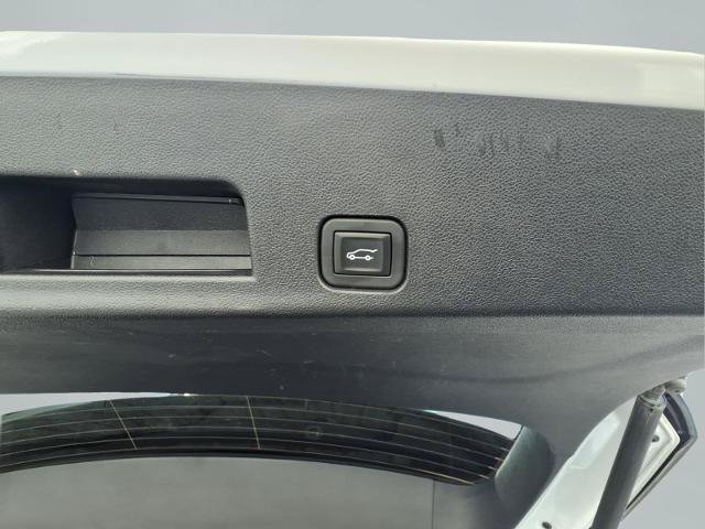 Used 2025 Buick Enclave Sport Touring AWD/4WD image 25