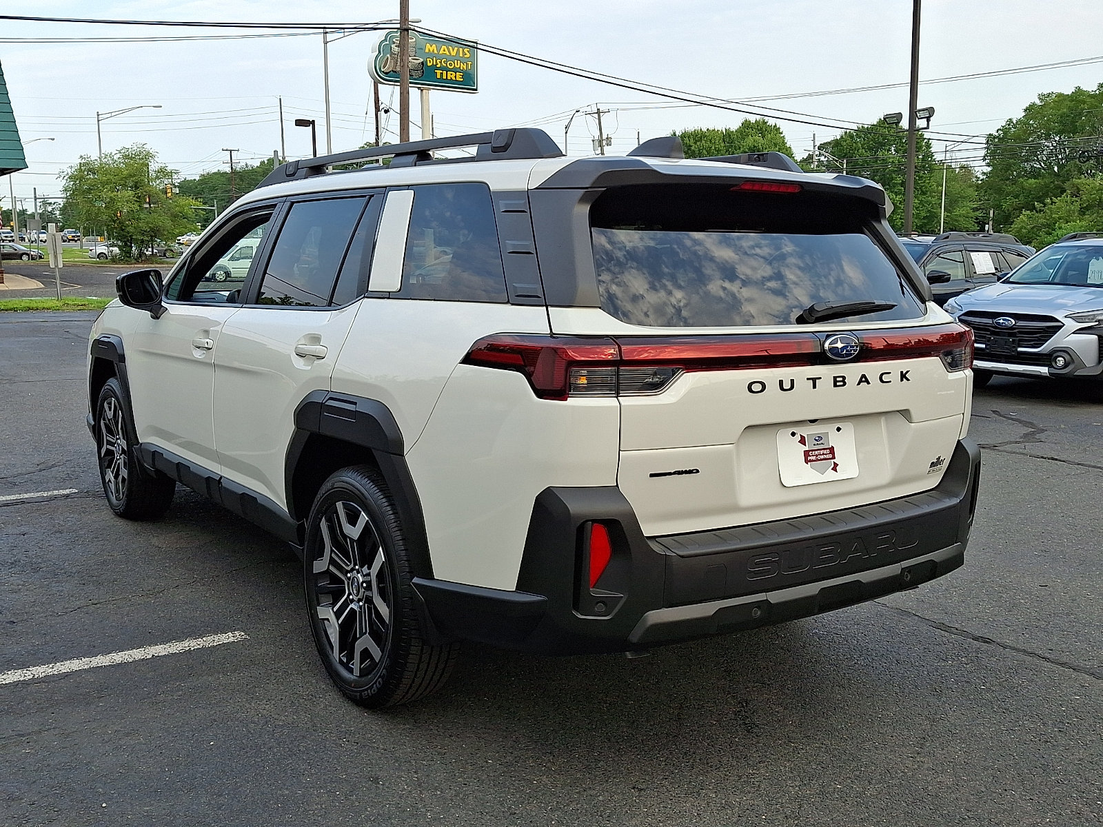 Certified 2026 Subaru Outback Touring XT AWD/4WD image 4