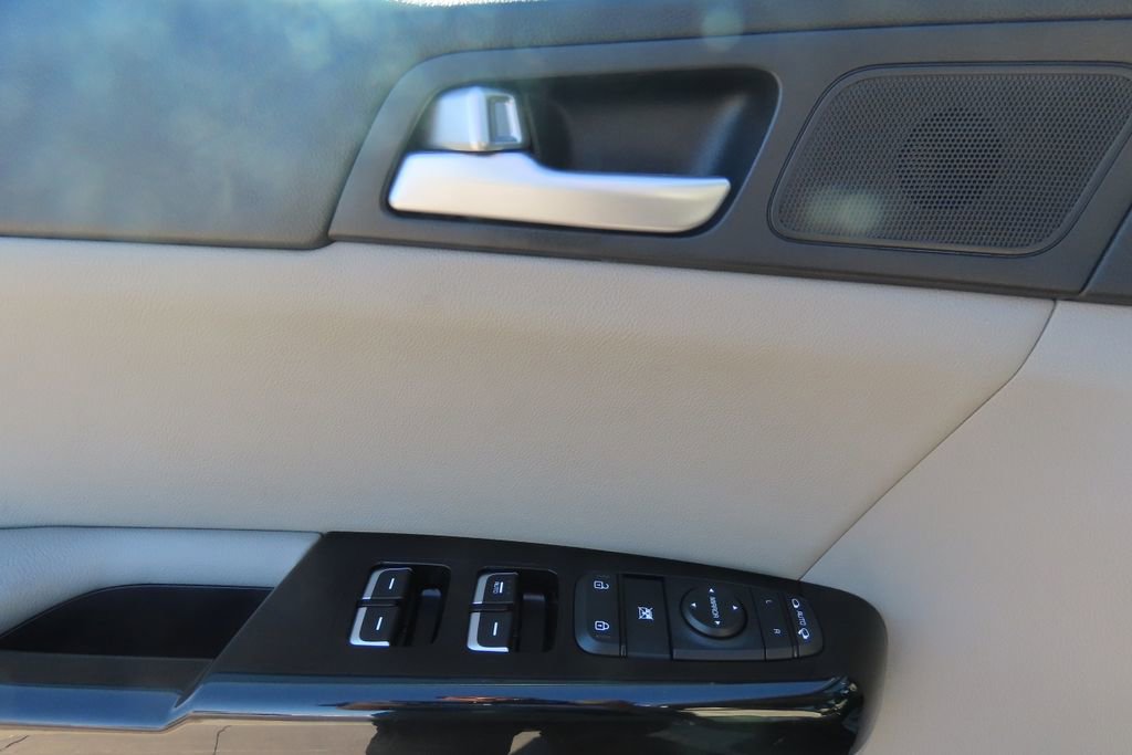 Used 2020 Kia Sportage EX image 22