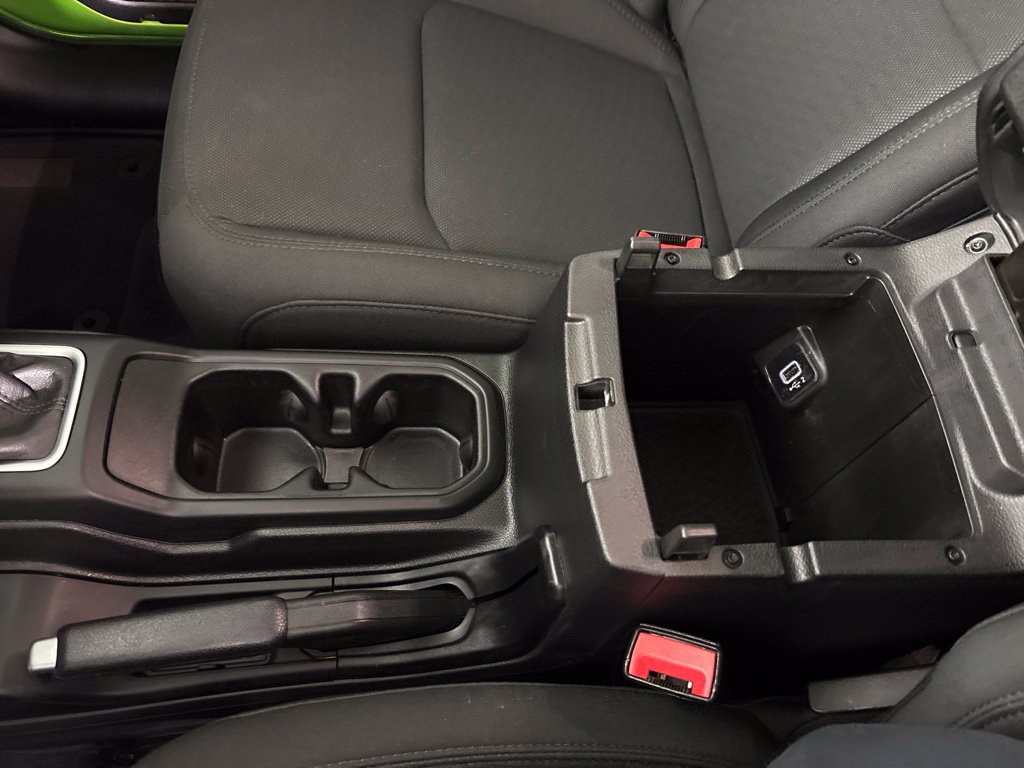 Used 2019 Jeep Wrangler Sport AWD/4WD image 39