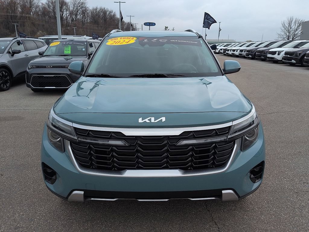 Used 2024 Kia Seltos EX image 3