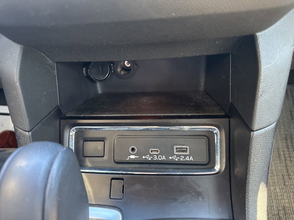 Used 2024 Subaru Ascent Premium w/ Convenience Package image 26