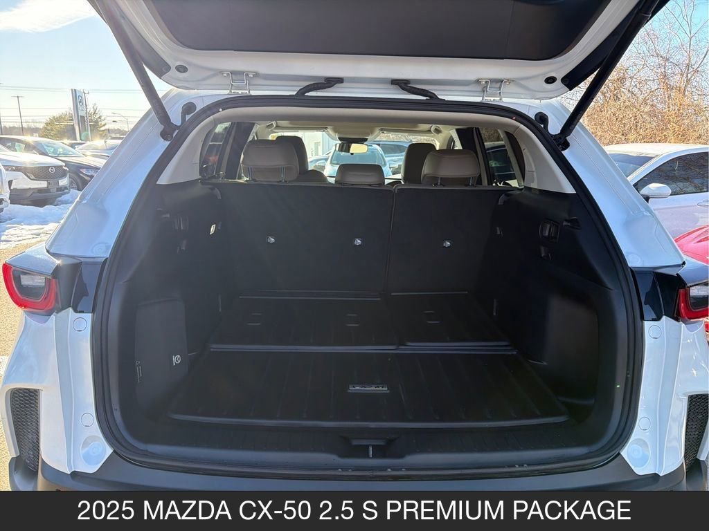 Used 2025 MAZDA CX-50 AWD 2.5 S w/ Weather Package image 15