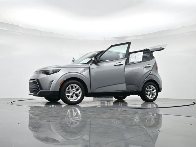 Used 2023 Kia Soul LX w/ LX Technology Package image 52
