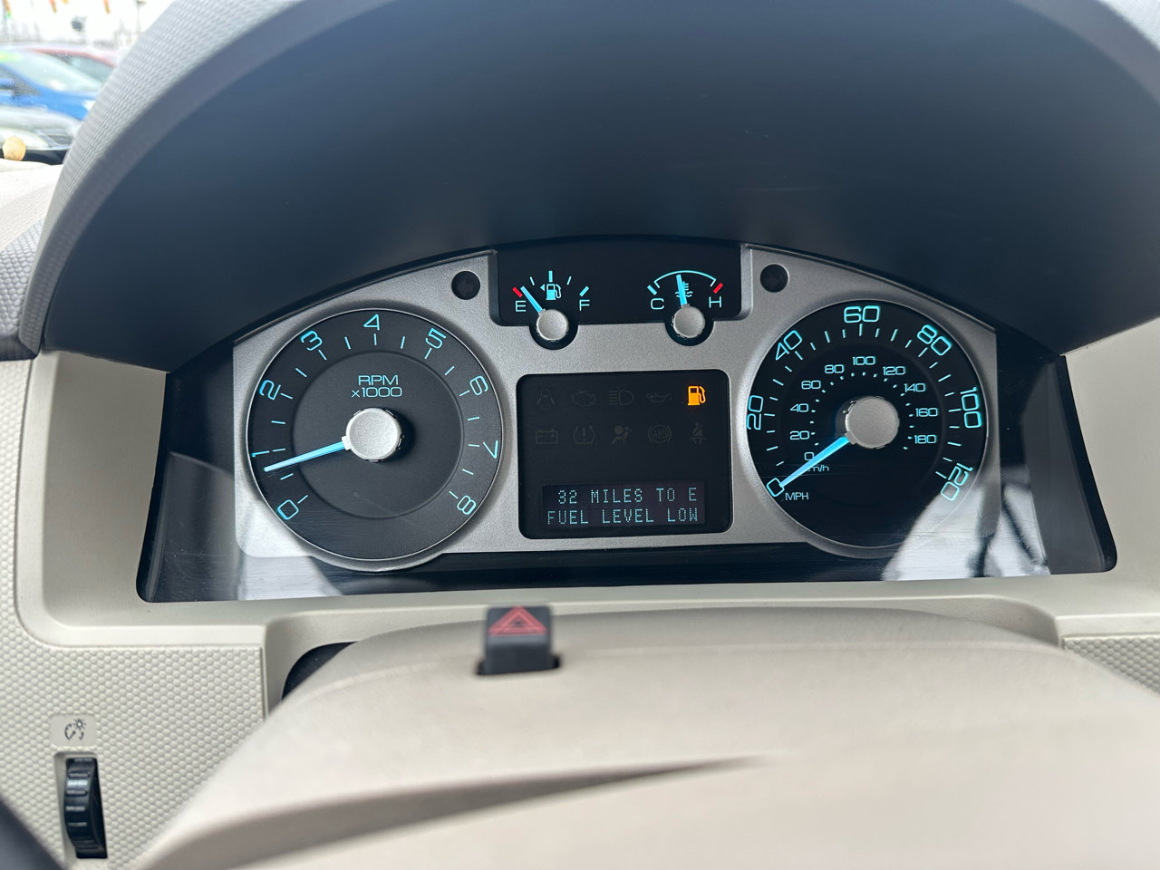 Used 2010 Mercury Mariner Premier image 12