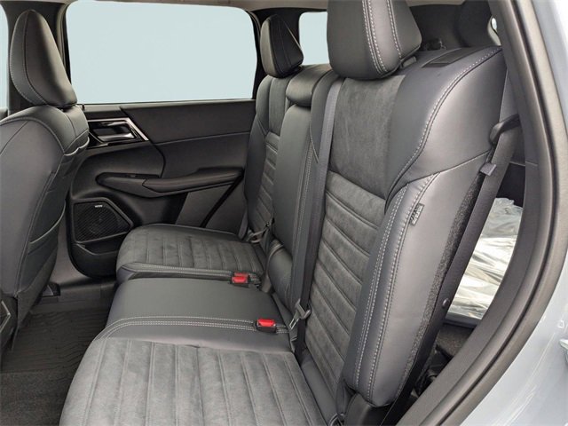 New 2026 Mitsubishi Outlander Trail Edition image 13