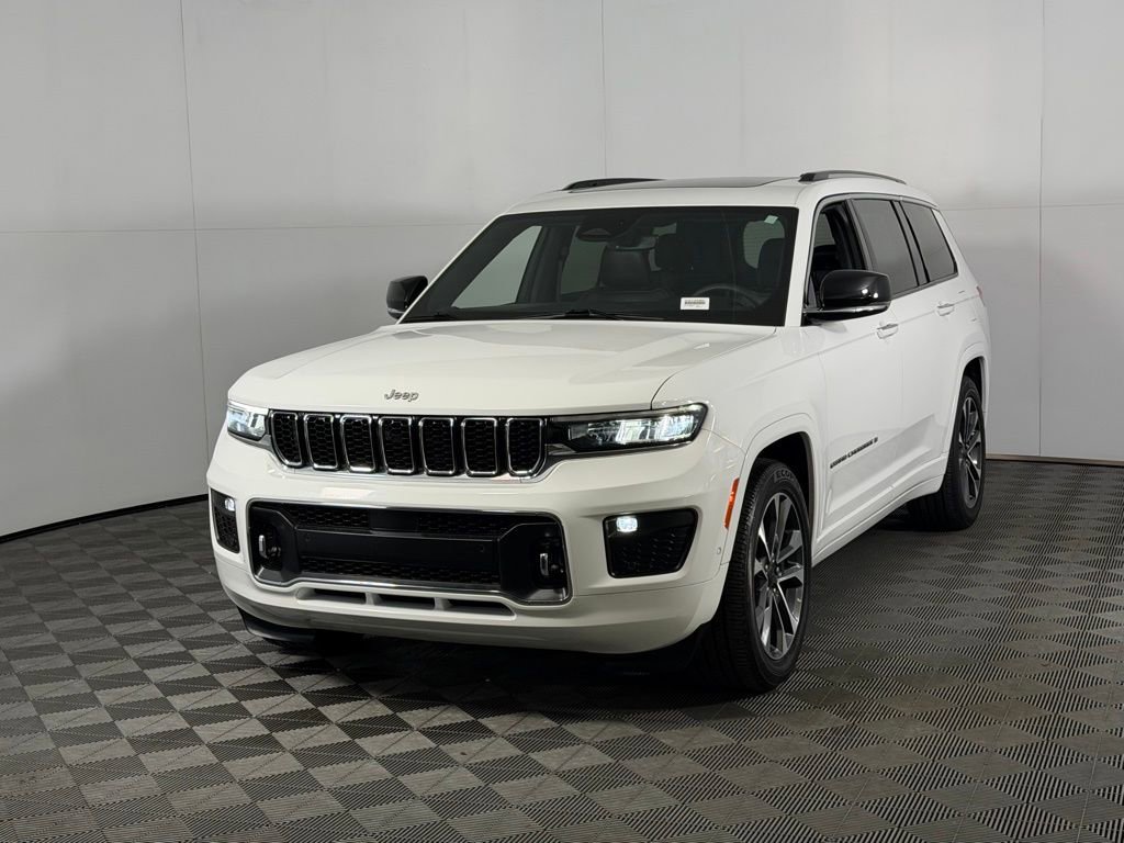Certified 2023 Jeep Grand Cherokee L Overland AWD/4WD image 3