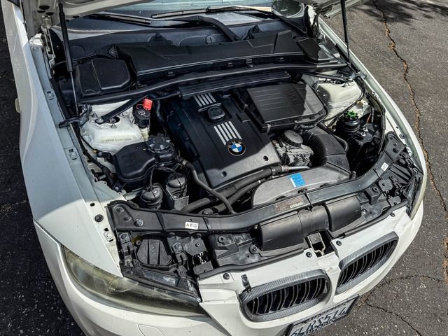 Used 2010 BMW 335i Convertible RWD image 32
