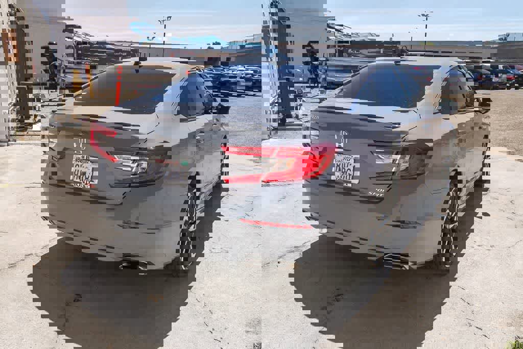 Used 2021 Honda Accord Sport image 9