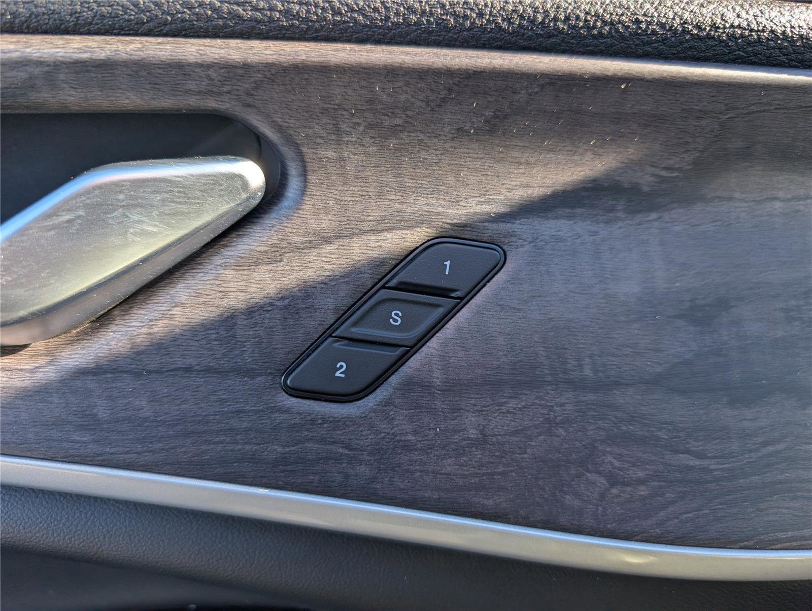 Used 2023 Jeep Grand Cherokee 4WD 4xe image 22